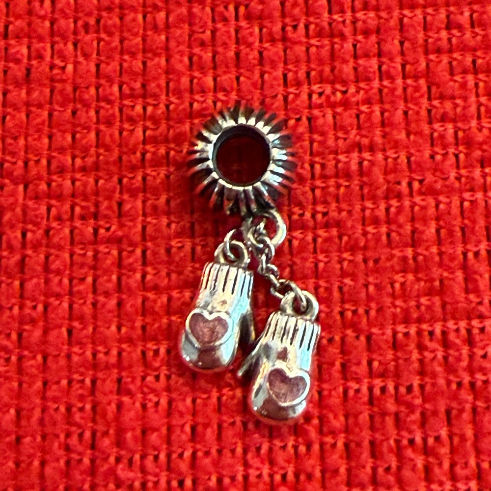Pandora Mittens Charm